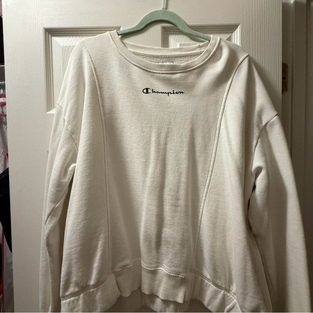 Champion Women's Cream Crew Neck Sweater